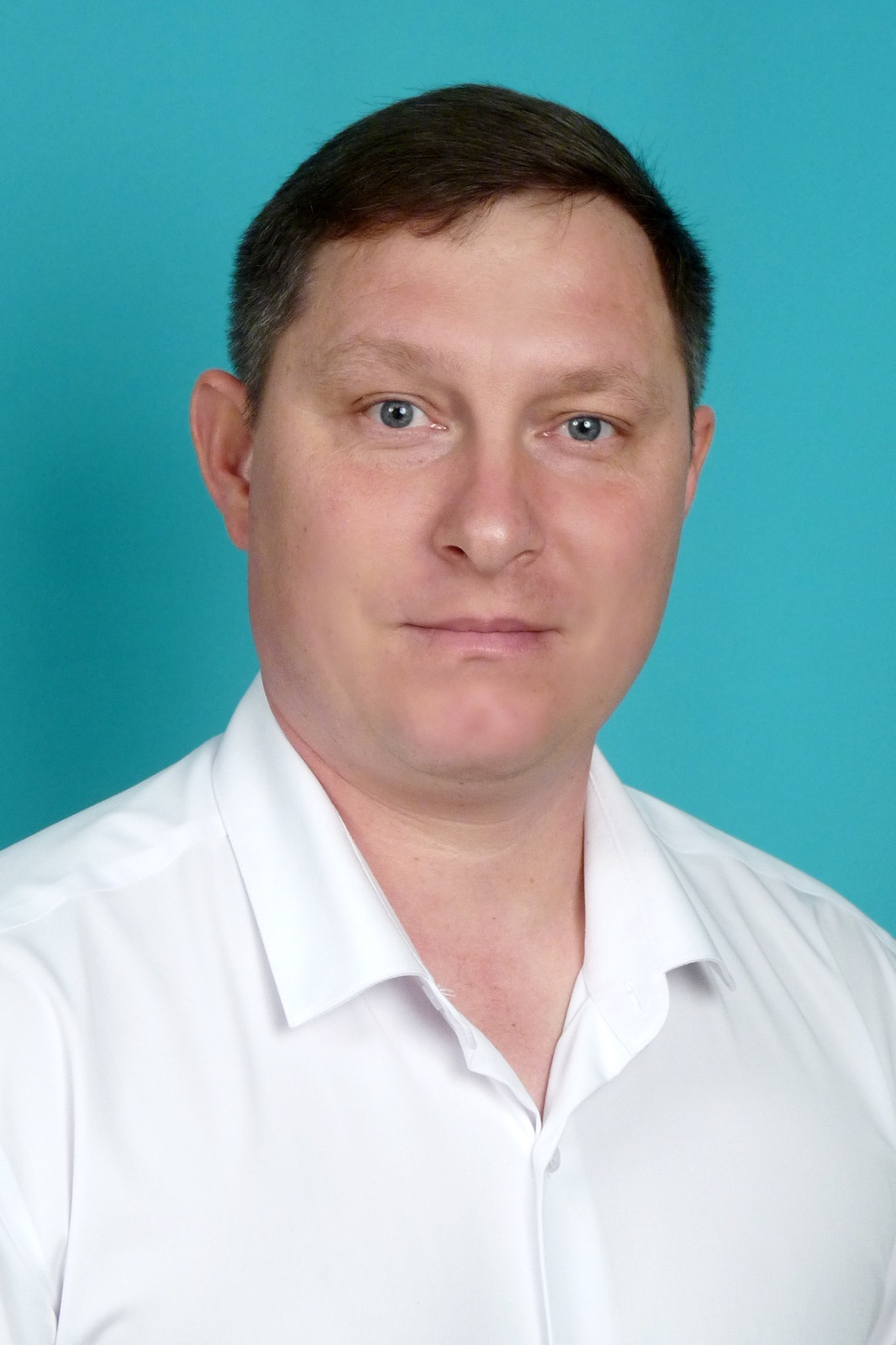 Хмызенко Олег Сергеевич.