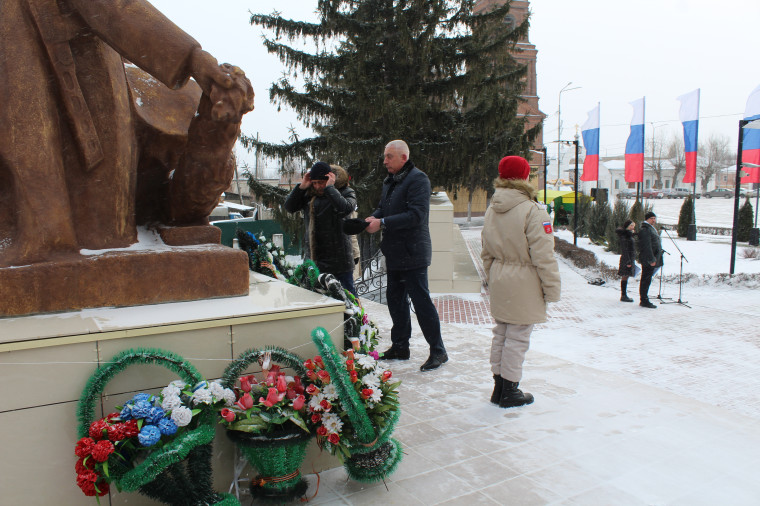22 февраля в Бутурлиновке состоялся митинг, посвященный Дню защитника Отечества..